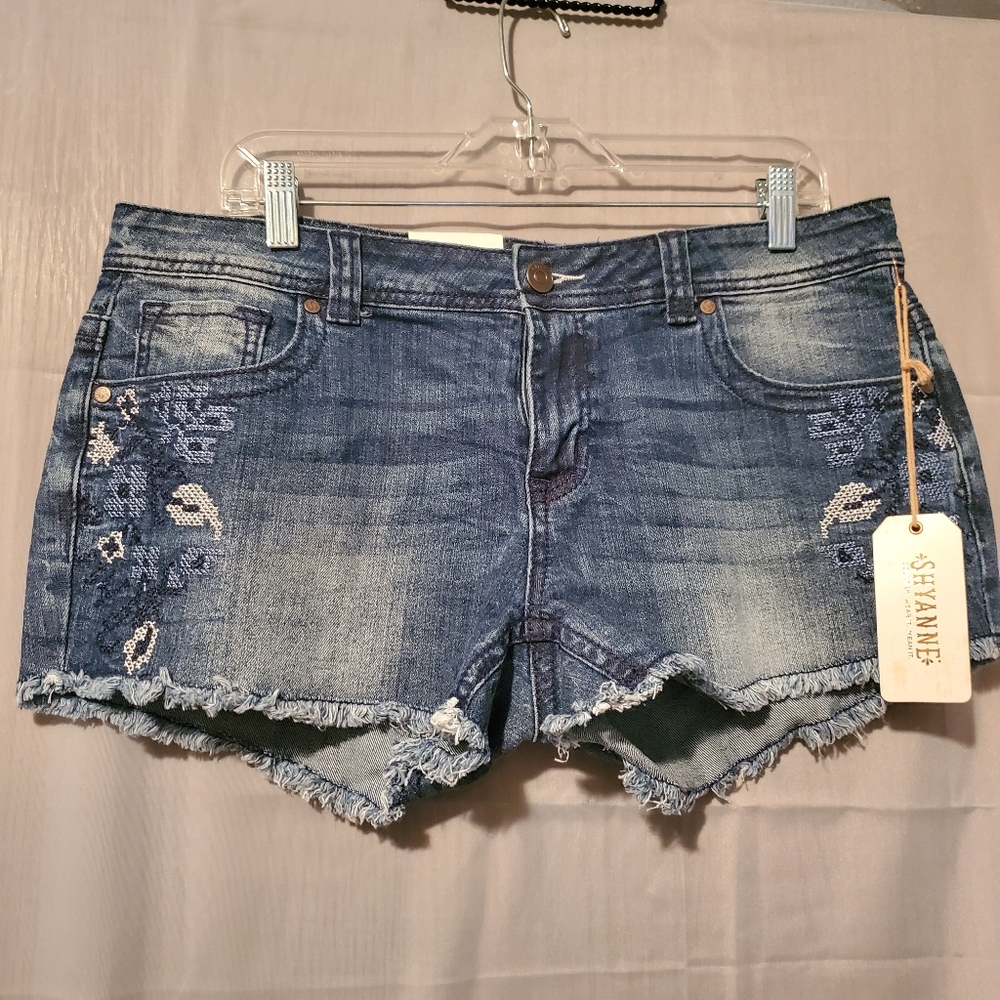 Shyanne Jean Shorts Embroidered